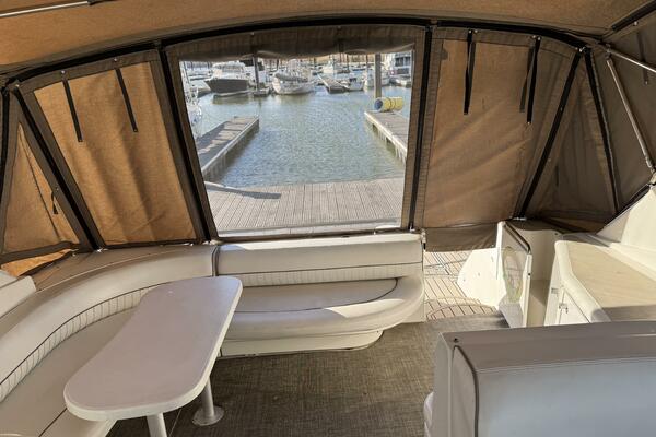 Amazed 42ft Cruisers Yacht For Sale