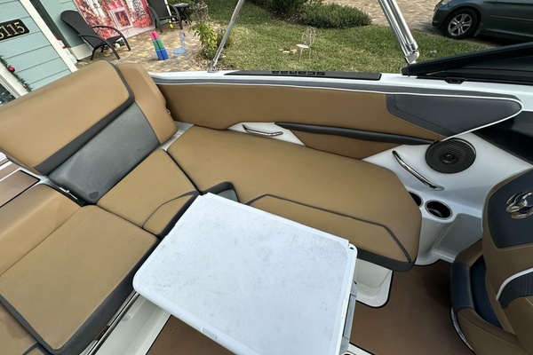 21ft Scarab Yacht For Sale