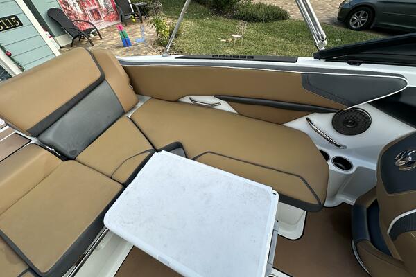 21ft Scarab Yacht For Sale