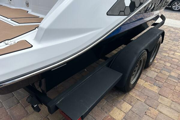 21ft Scarab Yacht For Sale