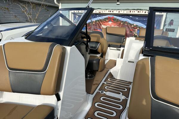 21ft Scarab Yacht For Sale