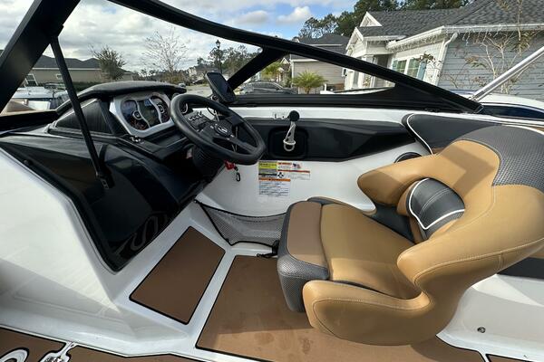 21ft Scarab Yacht For Sale