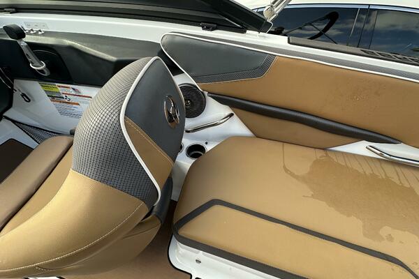 21ft Scarab Yacht For Sale