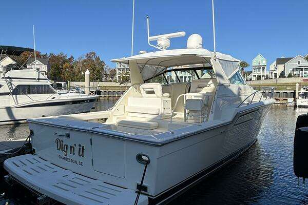 Photo of the 1993 Tiara Yachts 4300 Convertible "Dig-N-It"