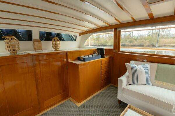 Trumpy 58 Yacht For Sale