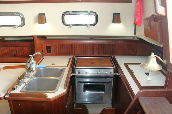 32ft Island Packet Yacht For Sale