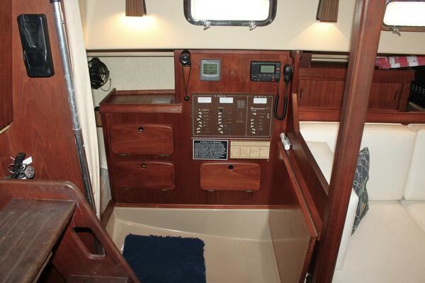 32ft Island Packet Yacht For Sale