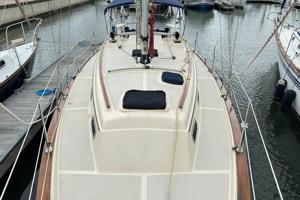 32ft Island Packet Yacht For Sale