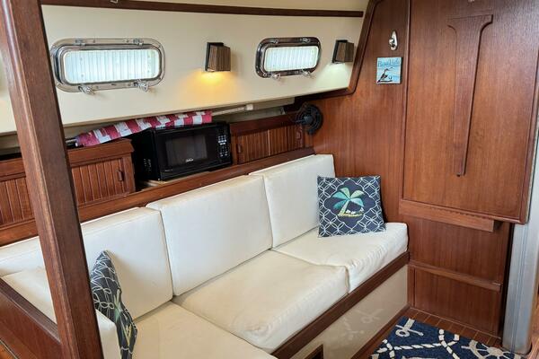 32ft Island Packet Yacht For Sale
