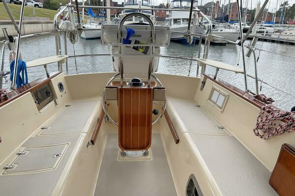 32ft Island Packet Yacht For Sale