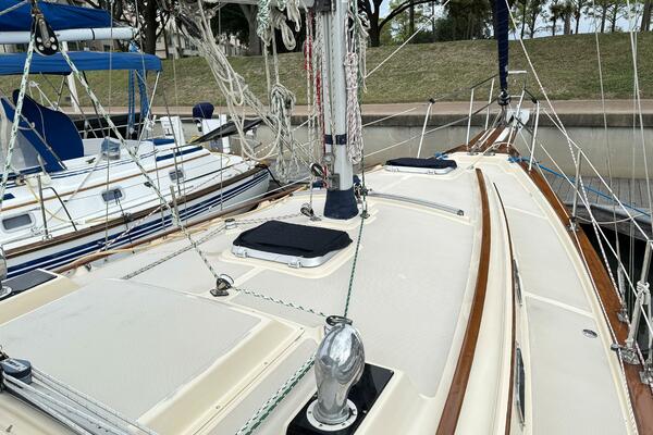 32ft Island Packet Yacht For Sale