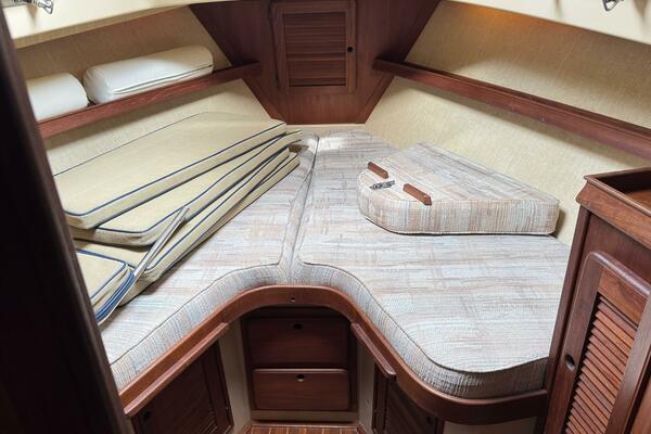 32ft Island Packet Yacht For Sale