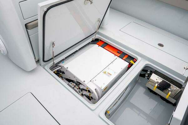 Valhalla Boatworks V-33 Yacht For Sale