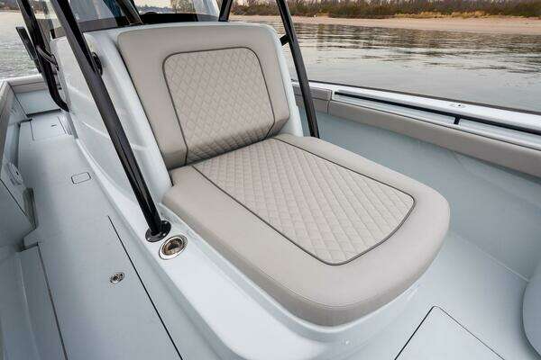 Valhalla Boatworks V-33 Yacht For Sale