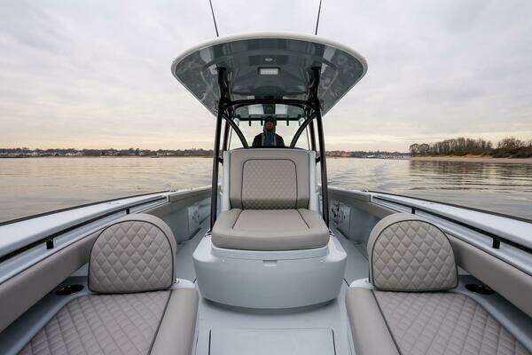 Valhalla Boatworks V-33 Yacht For Sale