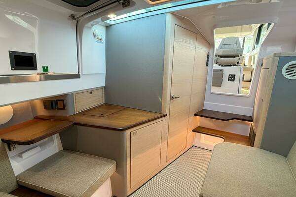 Axopar 45 XC Cross Cabin Yacht For Sale