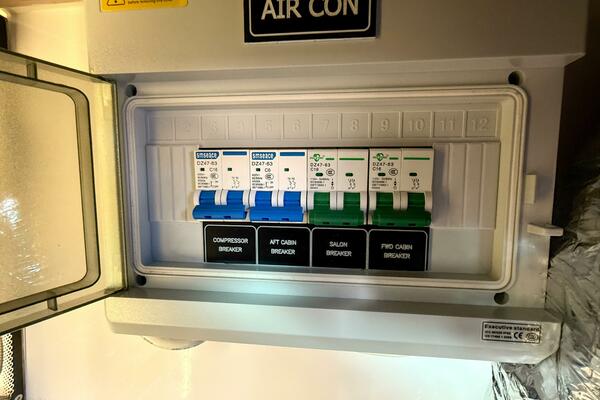 Freedom 45ft Axopar Yacht For Sale