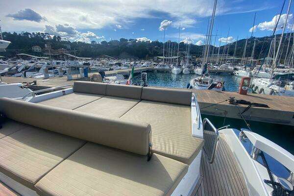 Azimut 77S Yacht For Sale