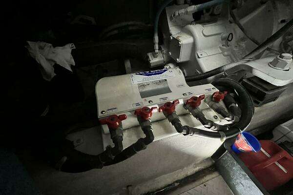 Sea Ray 480 Sedan Bridge Yacht For Sale