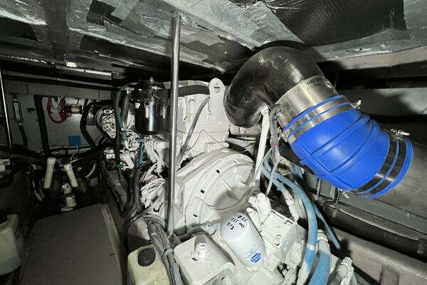 Sea Ray 480 Sedan Bridge Yacht For Sale