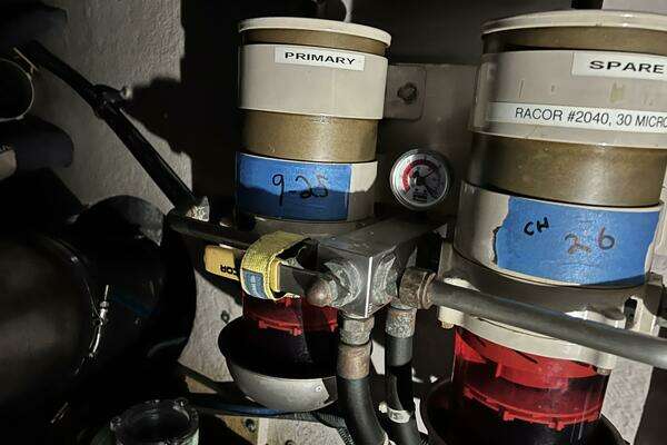 Sea Ray 480 Sedan Bridge Yacht For Sale