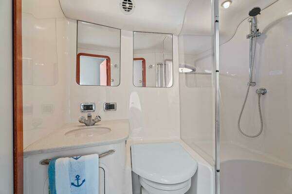 Sea Ray 480 Sedan Bridge Yacht For Sale