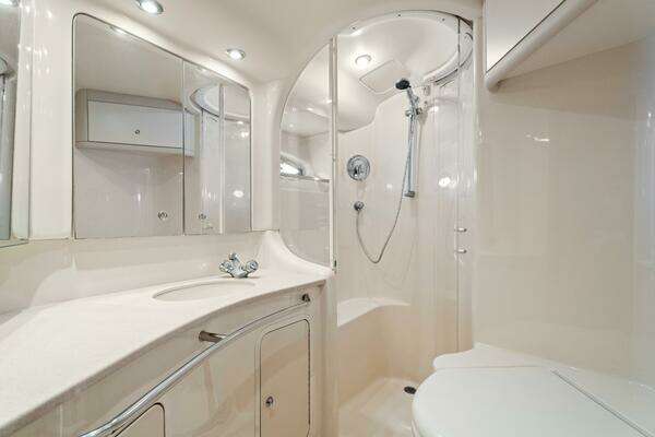 Sea Ray 480 Sedan Bridge Yacht For Sale