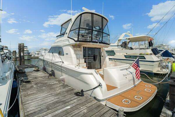 Sea Ray 480 Sedan Bridge Yacht For Sale