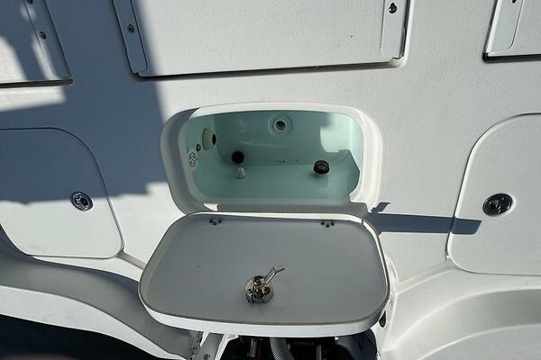 25ft Sea Hunt Yacht For Sale