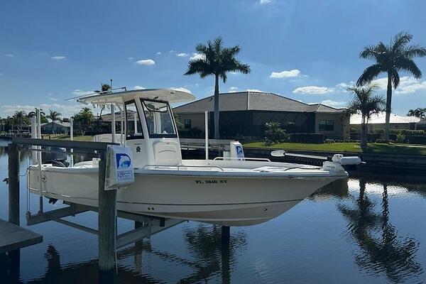 25ft Sea Hunt Yacht For Sale