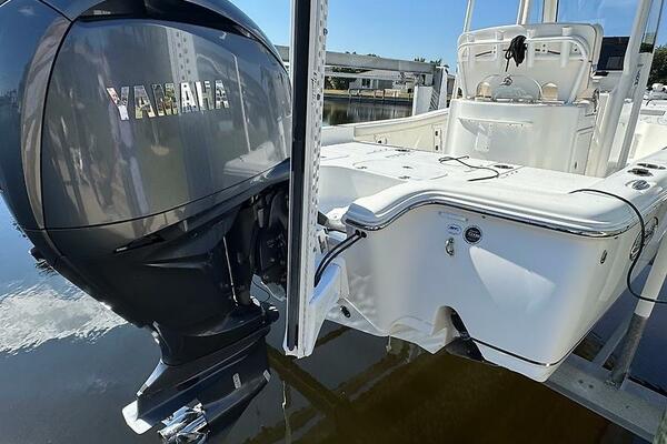25ft Sea Hunt Yacht For Sale