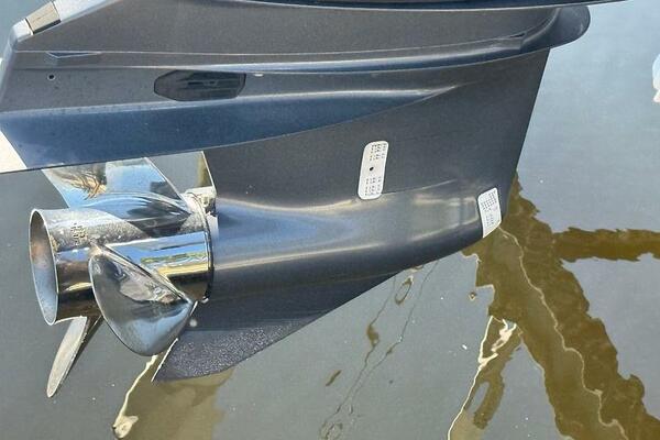 25ft Sea Hunt Yacht For Sale