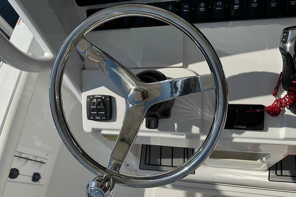 25ft Sea Hunt Yacht For Sale