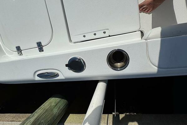 25ft Sea Hunt Yacht For Sale