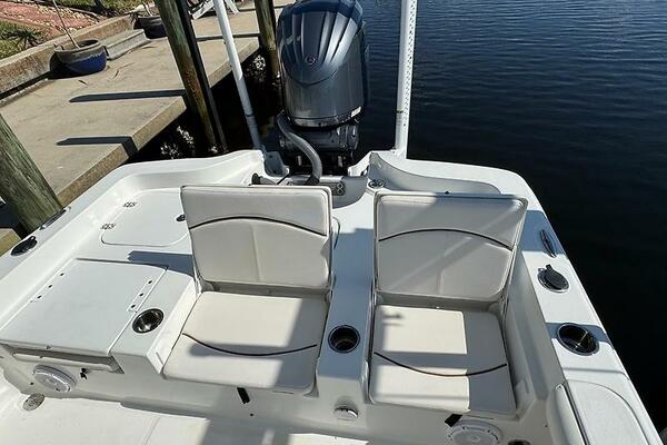 25ft Sea Hunt Yacht For Sale