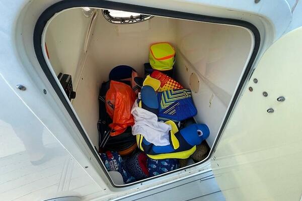 23ft Boston Whaler Yacht For Sale