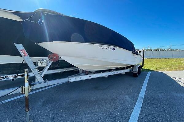 23ft Boston Whaler Yacht For Sale