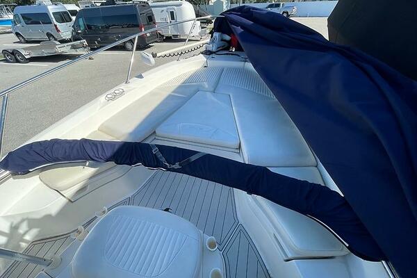 23ft Boston Whaler Yacht For Sale