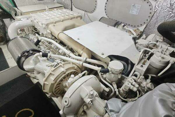 Ferretti Yachts 720 Yacht For Sale