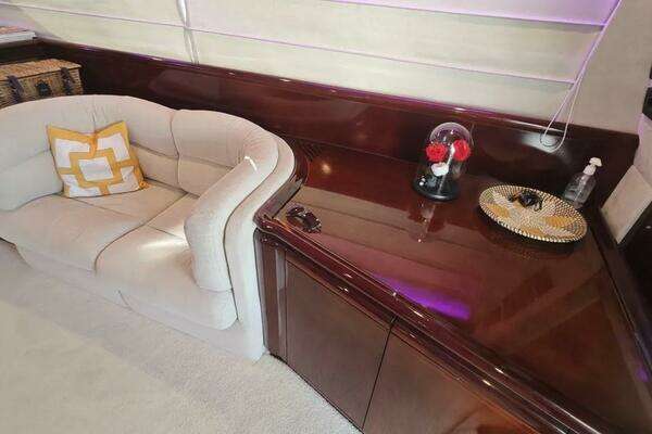 Ferretti Yachts 720 Yacht For Sale