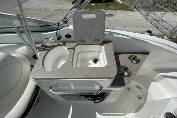 24ft Hurricane Yacht For Sale