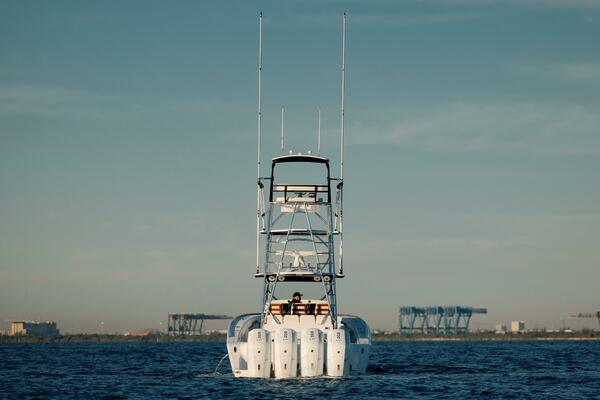 47ft Front Runner Yacht For Sale