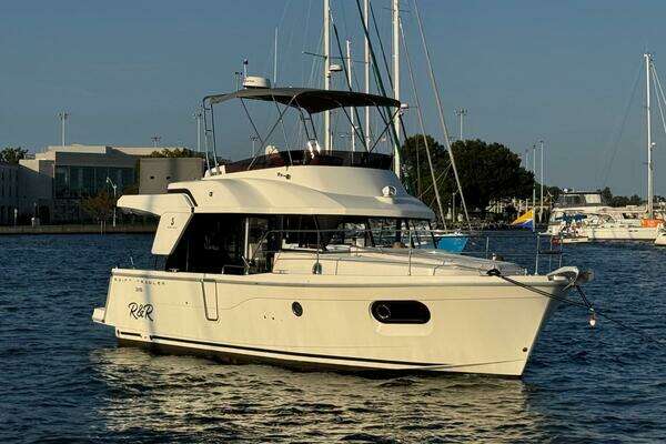 Beneteau  Yacht For Sale