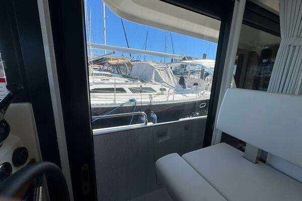 Beneteau  Yacht For Sale