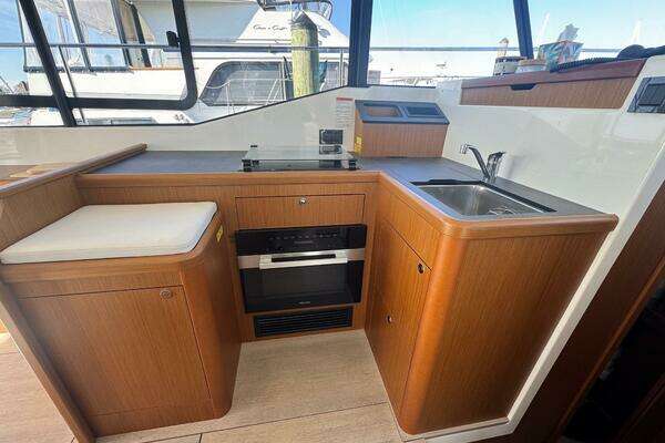Beneteau  Yacht For Sale