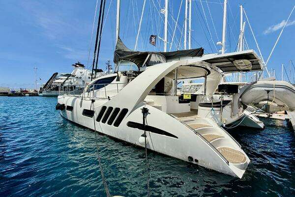 Xquisite Yachts X5 Yacht For Sale