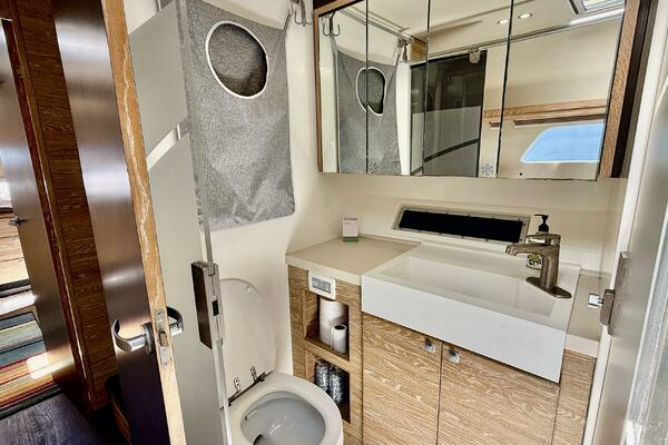 Sea Larks 51ft Xquisite Yachts Yacht For Sale