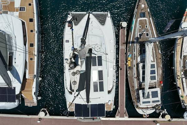 Sea Larks 51ft Xquisite Yachts Yacht For Sale