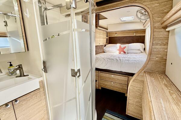 Sea Larks 51ft Xquisite Yachts Yacht For Sale