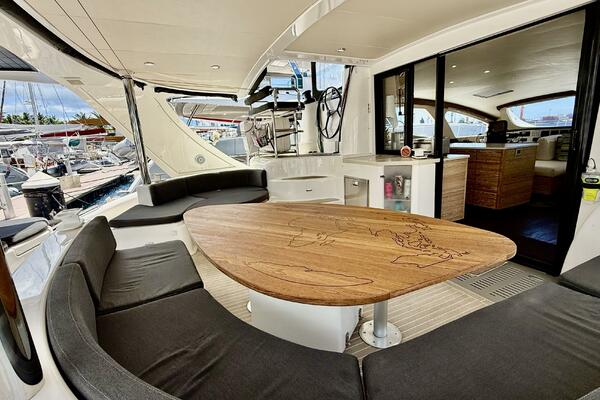 Sea Larks 51ft Xquisite Yachts Yacht For Sale
